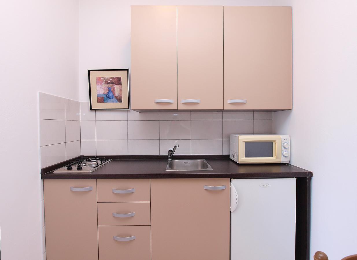 Apartments Dusanka 799 Fazana Exterior photo